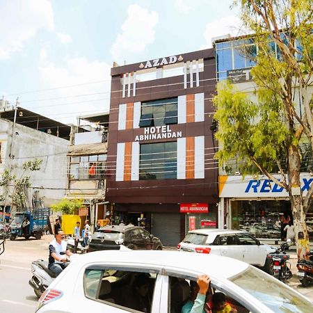 Hotel Abhinandan Ιντόρ Εξωτερικό φωτογραφία